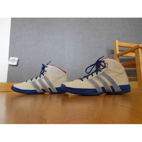 Chaussure De Baskets Adidas  37,37et Demi