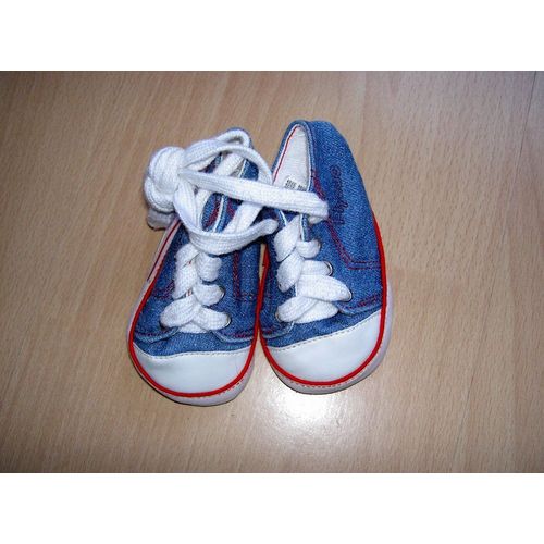 Chaussures Bleues Blanches Et Rouge Style Basket Naissance (0-3 Mois)