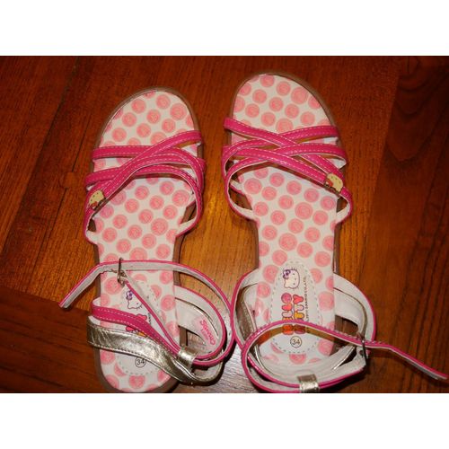 Sandales Hello Kitty Taille 34 Neuves Roses Vernies