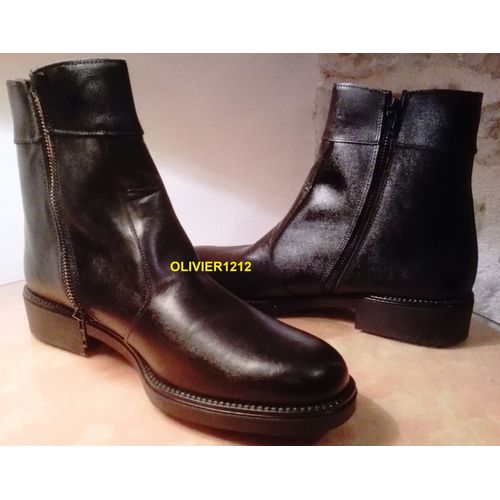 Bottines Noires Pour Homme Pointure 44 --- Modèle Sarlat--- Fabrication Francaise- Dessus Cuir Véritable Vachette, Doublure Croute De Cuir --- Jamais Servies.