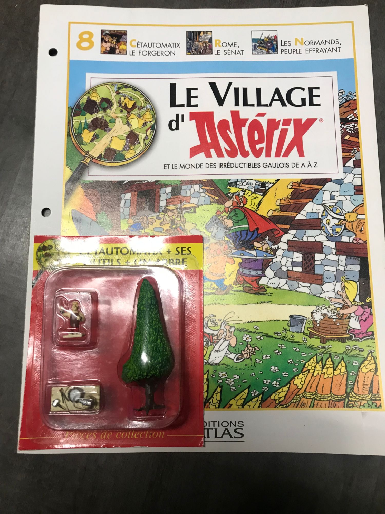 Le Village D'astérix N°8 - Revue + Figurines - Cétautomatix - Les Éditions Atlas - 2004