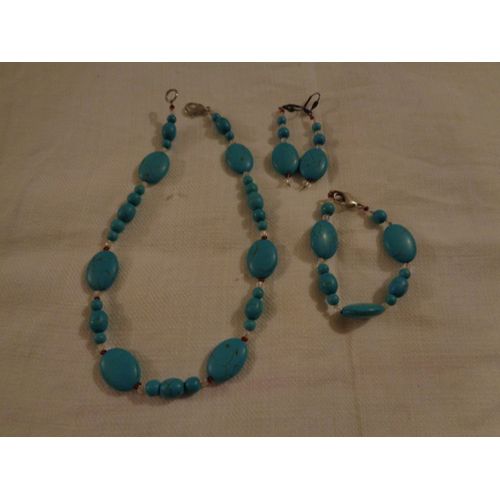 Jolie Parure 3 Pièces Turquoises Synthétiques : Collier, Bracelet Boucles D'oreilles