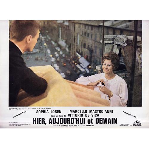 Hier, Aujourd Hui Et Demain (Ieri, Oggi, Domani) - Photo D'exploitation Cinématographique - Format 24x30 Cm - De Vittorio De Sica Avec Sophia Loren, Marcello Mastroianni, Aldo Giuffre - 1963 #