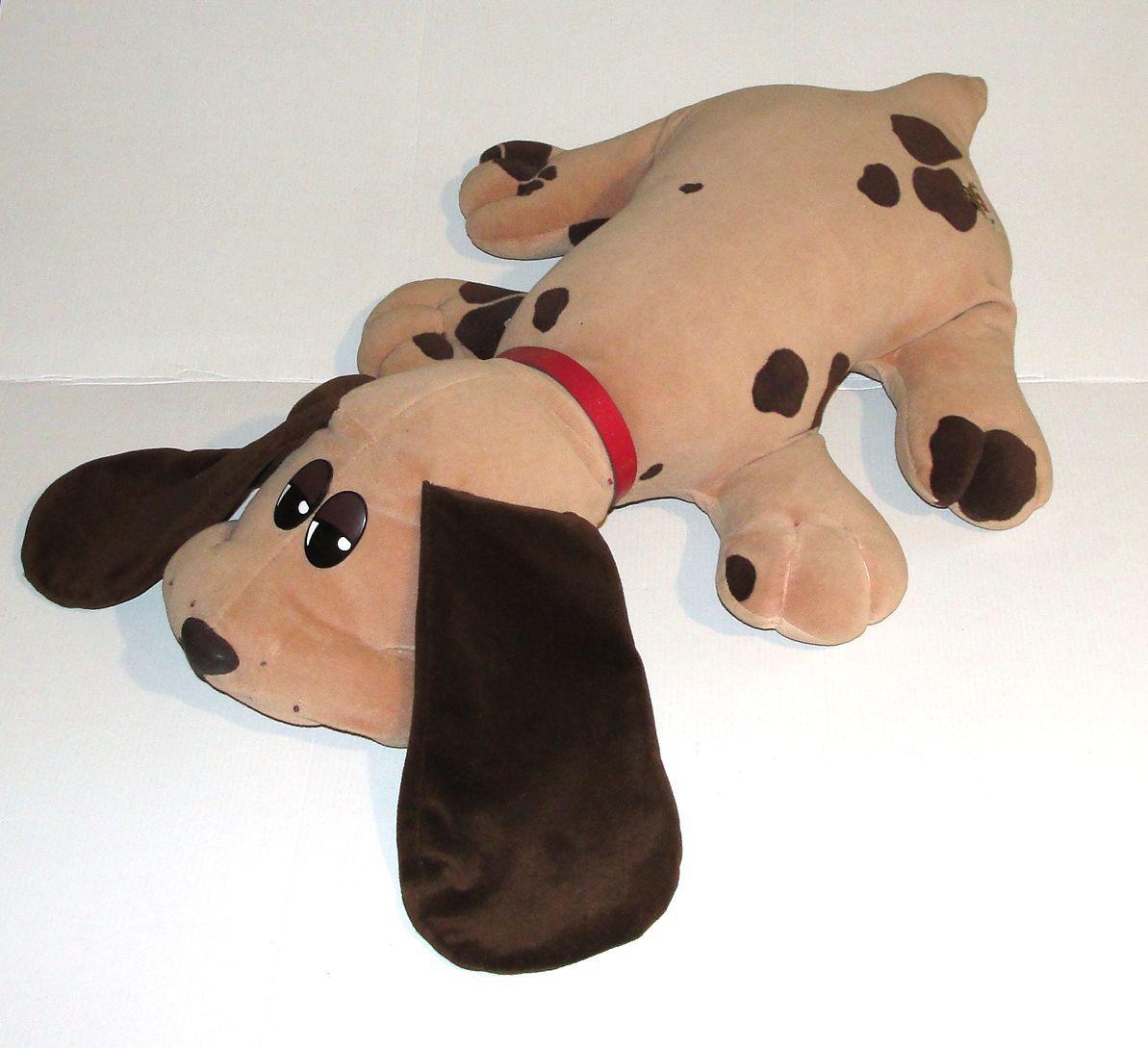 Peluche chien Snuffy 17 cm en velours côtelé Marron - La Malle à Confettis