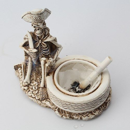 Nouveau Cendrier Crâne De Pirate Créatif, Ornement De Salon, Décor De Bar, Accessoires De Décoration Pour La Maison, Artisanat En Résine