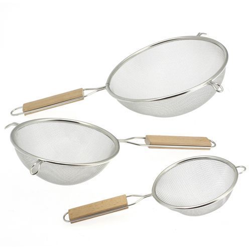 3 Passoires Avec Poignées En Bois - Inox