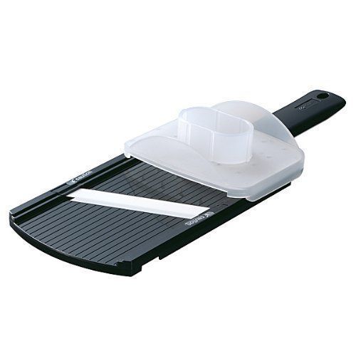 Kyocera - Csn -202-Bk - Mandoline Noire - Paisseur Réglable De 0,5 À 3 Mm - Lame Céramique