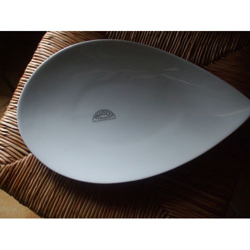 Assiette En Porcelaine