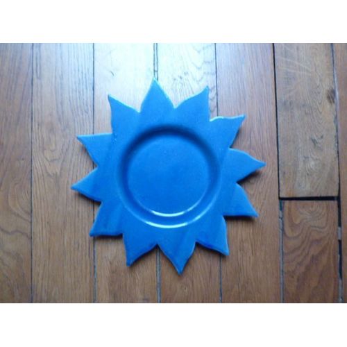 Assiette Bleue En Forme D'étoile Diamètre 27 Cm
