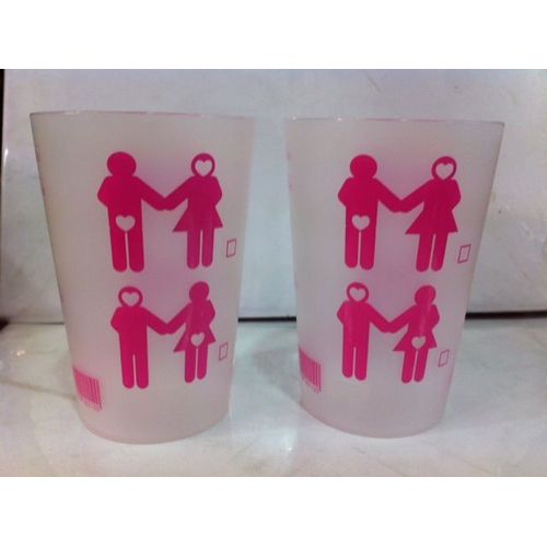 Lot D E 3 Verres Plastique  25 Cl Serigraphié Des 2 Cotés Couple Coeur