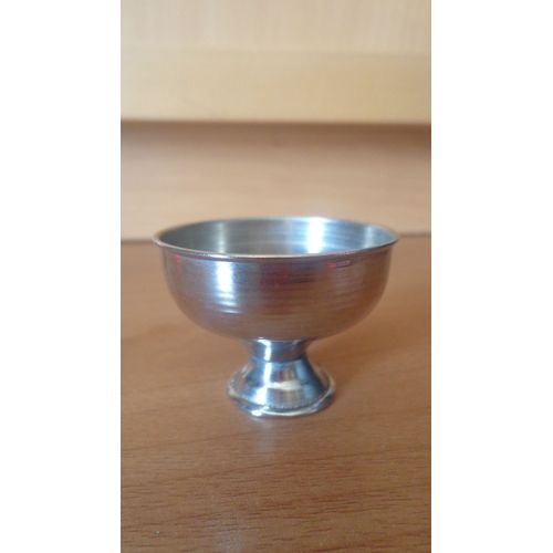 Coquetier En Metal
