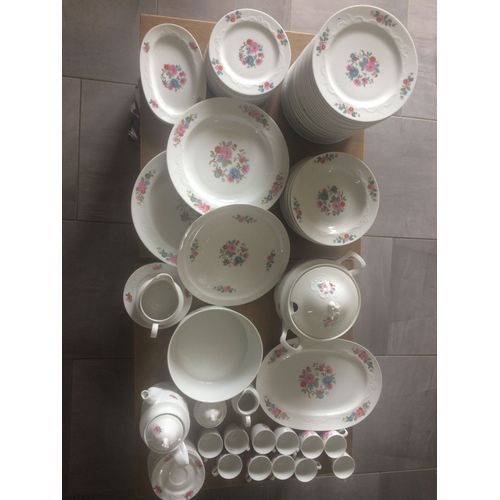 Service De Table En Porcelaine Sherzer Bavaria 84 Pièces