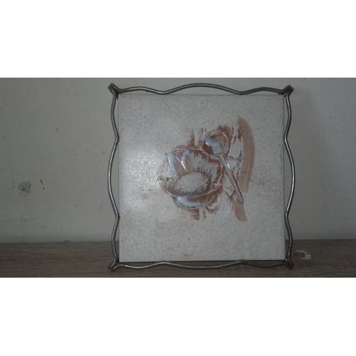 Dessous De Plat