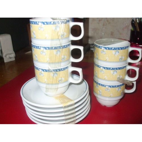 6 Tasses Et 6 Soucoupes En Véritable Porcelaine