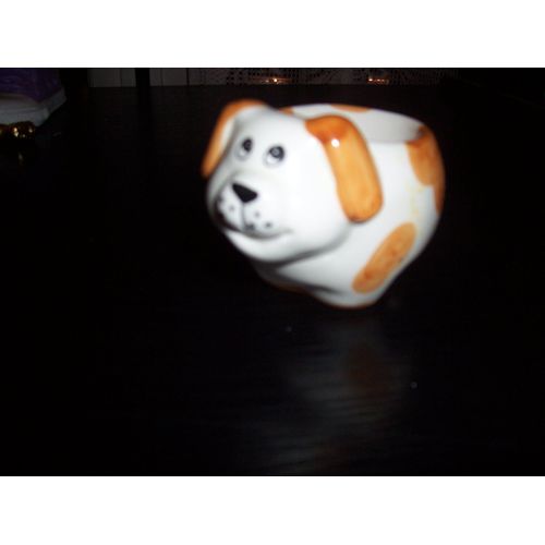 Petit Chien Coquetier