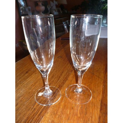 Flûte À Champagne En Verre.