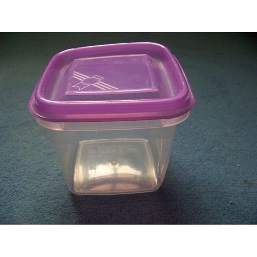 Boites Plastique Carrée Couvercle Violet