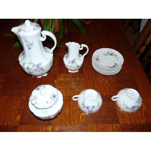 Service A Cafe 12 Tasses En Porcelaine De Limoges