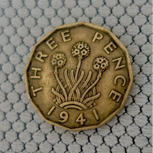 Pièce Royaume Uni. Three Pence. 1941. George Vi Type Fleur De Poireau, Avec "Ind:Imp."