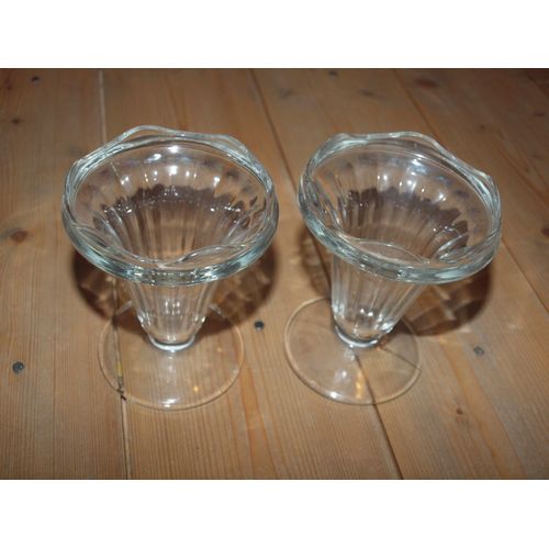 2 Coupes De Glace En Verre Incolore