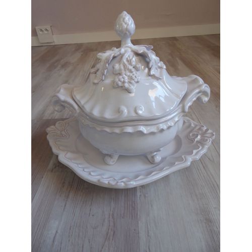Soupière Baroque Faïence Blanche De Moustier