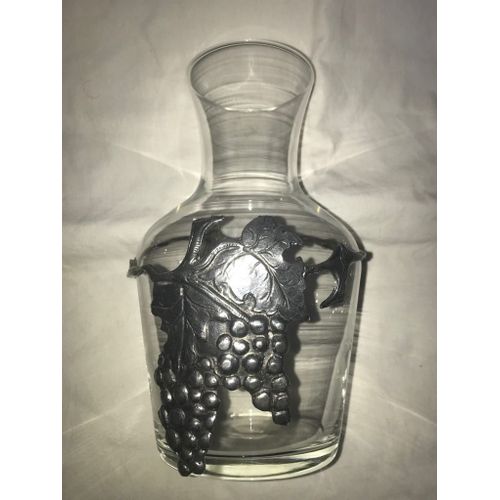 Superbe Carafe Vin ( Motif Grappes Raisins) En Verre - Hauteur 21 Cm Etain 95%
