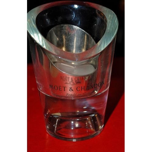 2 Superbes Verrines Lumineuses + Cendrier Moet Et Chandon En Verre Massif
