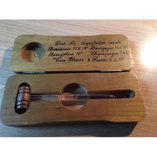 Thermomètre À Vins Dans Son Coffret En Bois