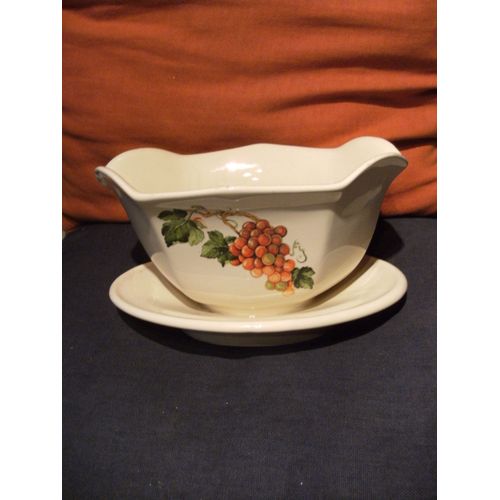 Jolie Sauciere - Motif Grappe Raisins Sur Le Devant - Faience