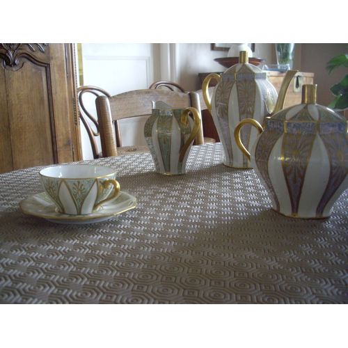 12 Tasses 12 Soucoupes, Cafetière, Pot À Lait Sucrier