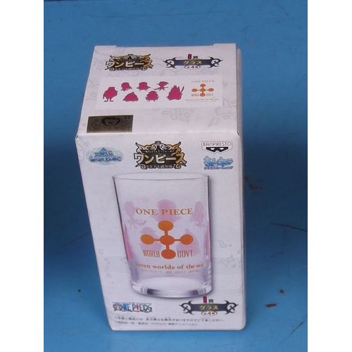 Verre One Piece World Govt