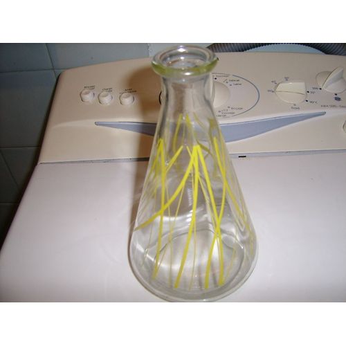 Carafe Blanche Rayures Jaunes