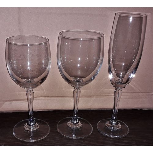 Service À Verres 18 Pièces (Vin, Eau Et Champagne)