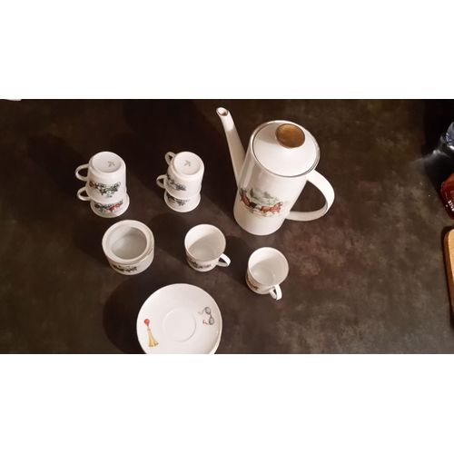 Service A Cafe Vintage Porcelaine Motif Chevaux
