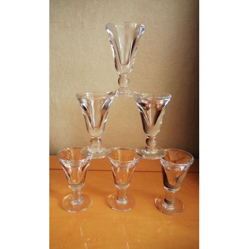 Lot De 6 Verres À Digestif Anciens À Pied