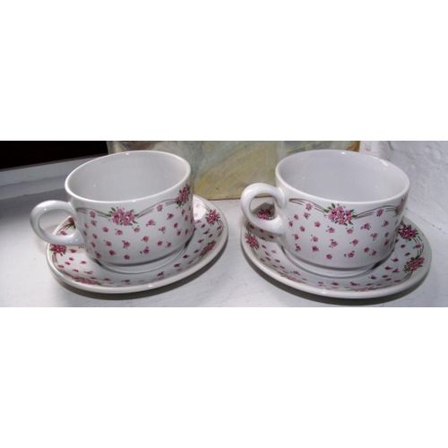 Tête À Tête Petits Déjeuners Décor Romantique Style Cottage Anglais