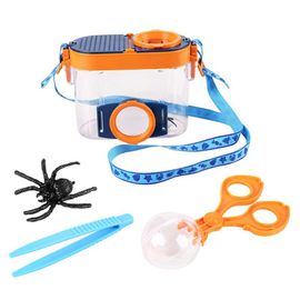 Vision D'Insecte Avec Microscope Grossissant, Observation De Classe De Science Pour Enfants