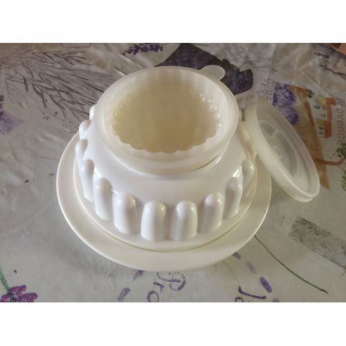 Petit Moule Couronne Tupperware Blanc  D 20