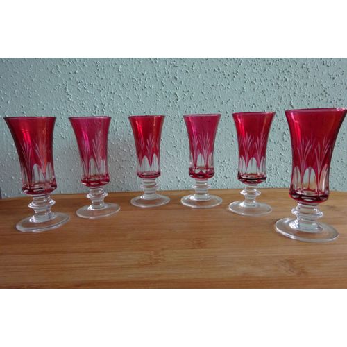Lot De Six Verres À Liqueur