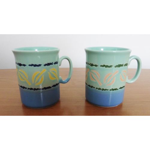Lot De 2 Mugs Céramique Multicolore. Décor Feuilles. Frises