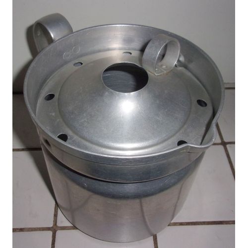 Ancien Pot À Lait En Aluminium Anti-Débordement Tournus