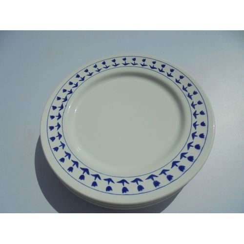 4 Assiettes Plates