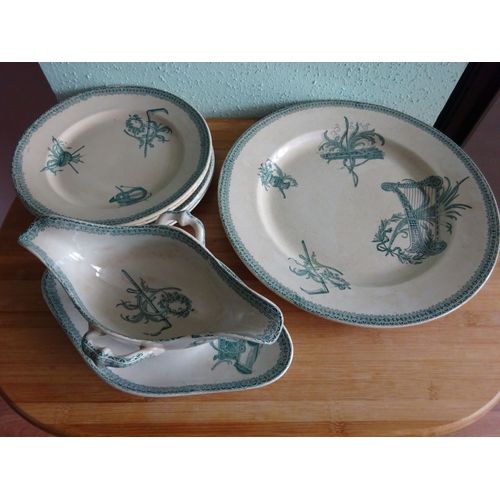 Assiettes Ancienne Collection Xviii Eme" Carlo Mérovingien".Trés Rare