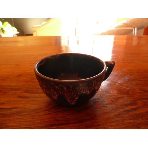 Grande Tasse En Céramique Bleu Foncé Flammée.Signé En Creux :Gaubier.