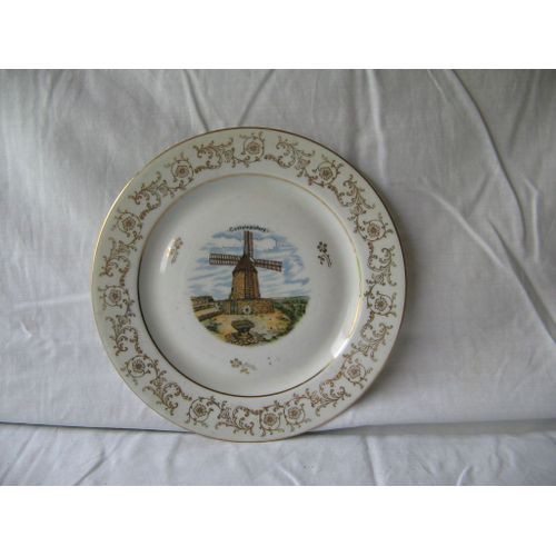 Petite Assiette En Porcelaine