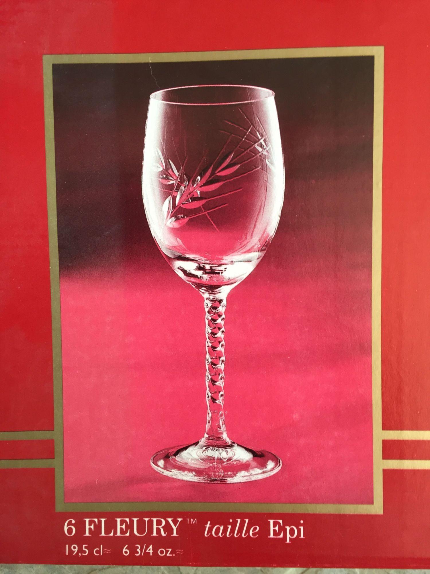 Lot de 4 verres à vin rouge en cristal - 850 ml : : Cuisine et  maison