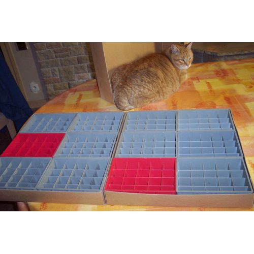 Lot De 12 Casiers A 20 Compartiments