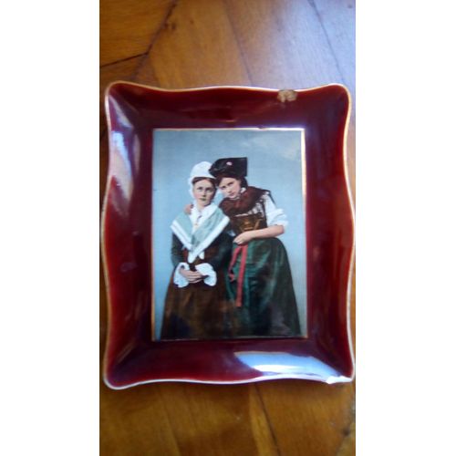 Plateau Porcelaine Sarreguemines Thème Alsace Lorraine Avec Fil De Suspension Au Dos