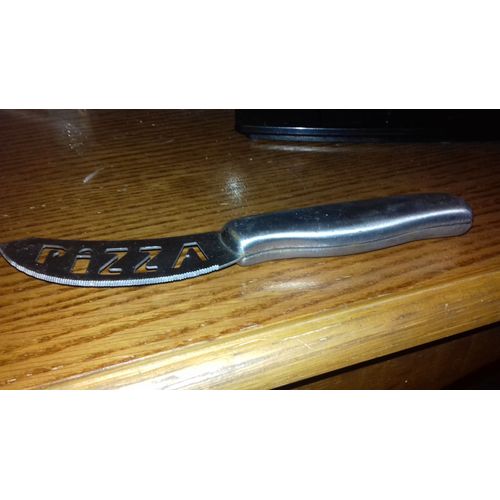 Couteau À Pizza
