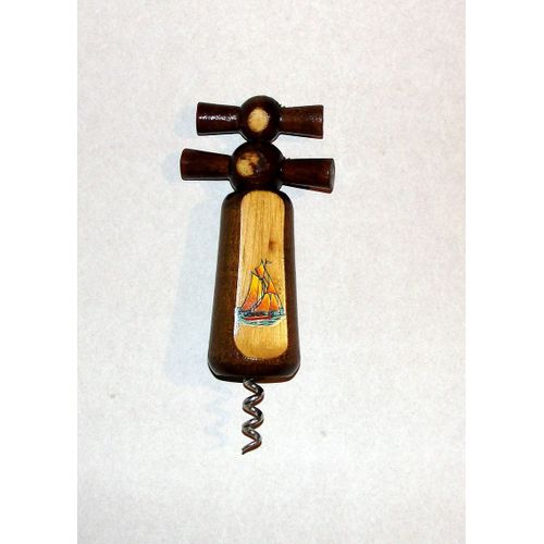 Tire Bouchon En Bois Souvenir De St Raphael